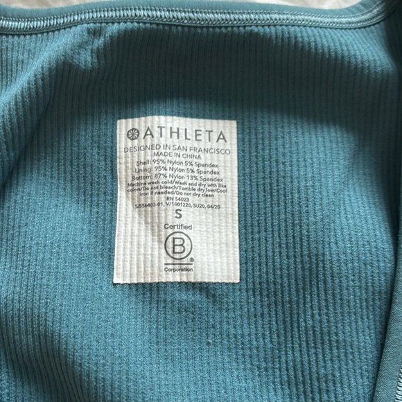 BUNDLE!! Workout cloths!! Women’s Best. Sports bra, leggings, long sleeve top - Picture 14 of 16